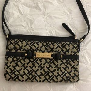 Tommy Hilfiger purse